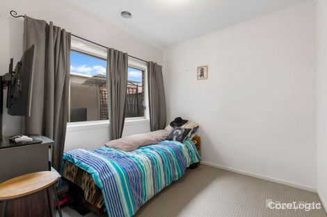 Property photo of 14 Tolpis Lane Cranbourne North VIC 3977