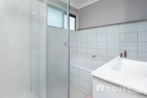 Property photo of 114 Barbaralla Drive Springwood QLD 4127