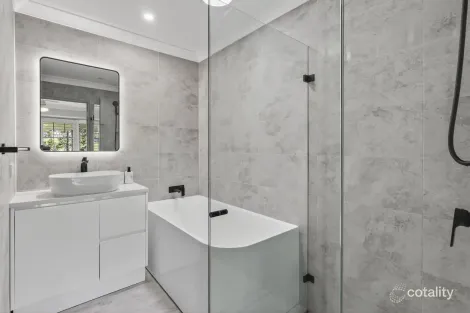 Property photo of 40/40 Strathalbyn Drive Oatlands NSW 2117