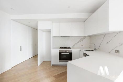 401/77 Queens Rd, Melbourne, VIC 3004