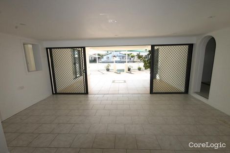 Property photo of 9 Dolphin Court Palm Beach QLD 4221