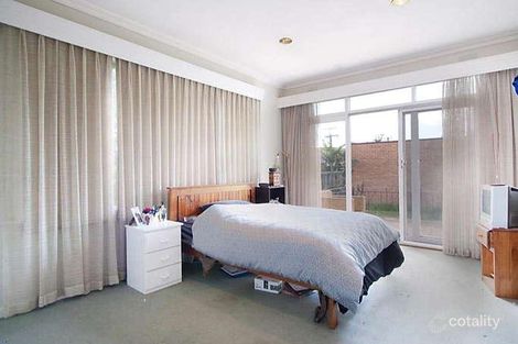 Property photo of 22 Crotonhurst Avenue Caulfield North VIC 3161