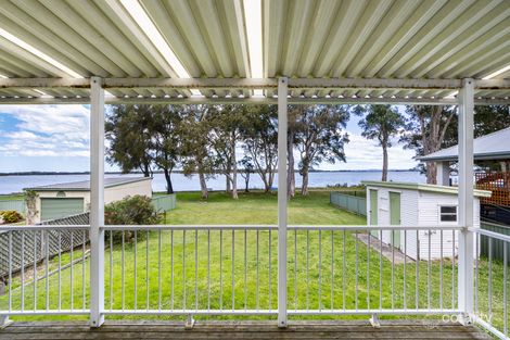 Property photo of 96 Diamond Head Drive Budgewoi NSW 2262