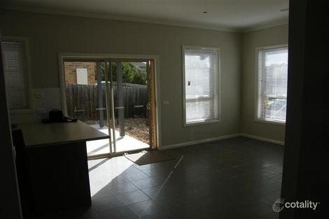 Property photo of 1/25 Olive Grove Sunbury VIC 3429