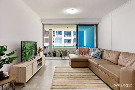 Property photo of 2114/397 Christine Avenue Varsity Lakes QLD 4227