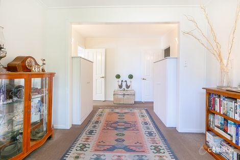 Property photo of 8 William Street Blackstone QLD 4304