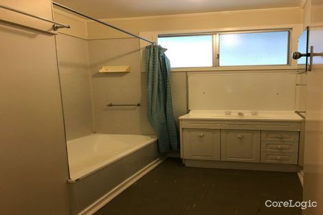 3 Leslie Dr, Moranbah, QLD 4744