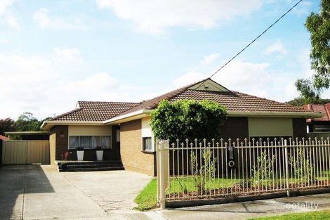 Property photo of 72 Mulhall Drive St Albans VIC 3021