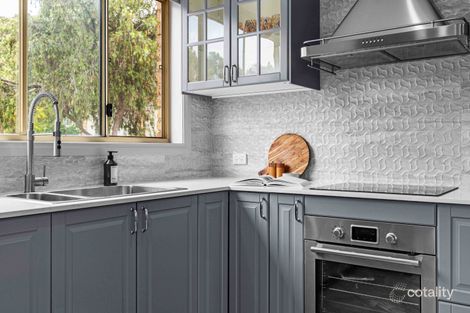 71 Silky Oak Dr, Caves Beach, NSW 2281