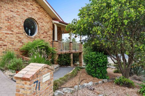 Property photo of 71 Silky Oak Drive Caves Beach NSW 2281