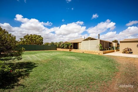 Property photo of 18 Border Drive Deepdale WA 6532