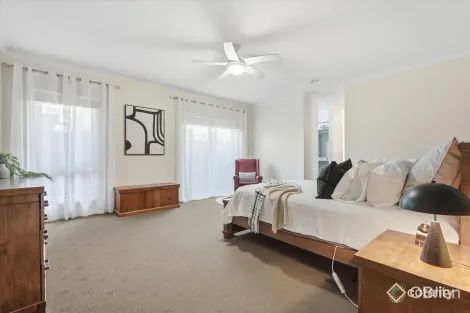 Property photo of 34 Castlemaine Drive Eynesbury VIC 3338