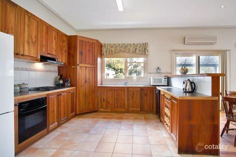 Property photo of 621 Neill Street Soldiers Hill VIC 3350