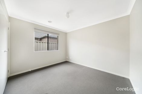 Property photo of 31 Ardent Crescent Cranbourne East VIC 3977