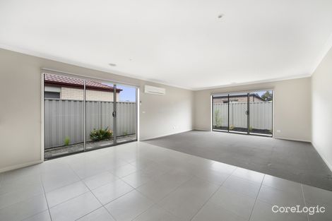 Property photo of 31 Ardent Crescent Cranbourne East VIC 3977