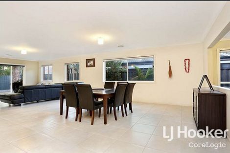 Property photo of 22 Juniper Avenue Point Cook VIC 3030