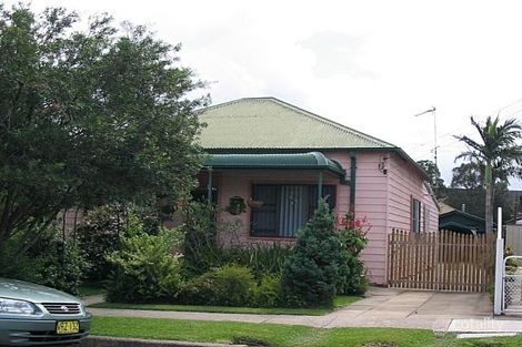 5 Burnett St, Mayfield West, NSW 2304