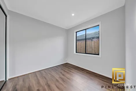 Property photo of 70 Slinky Street Deanside VIC 3336