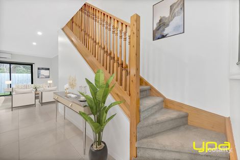 Property photo of 2/42 Fairmount Street Hadfield VIC 3046