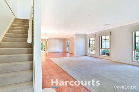 Property photo of 2 St Leonard Way Pakenham VIC 3810