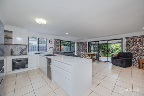 Property photo of 22 Blackwattle Circuit Arundel QLD 4214