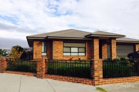 Property photo of 7 Katrine Place Deer Park VIC 3023