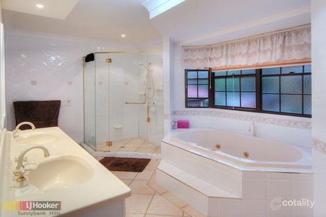 Property photo of 22 Kurru Street Eight Mile Plains QLD 4113