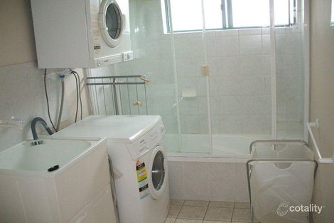 Property photo of 28/51 Leopard Street Kangaroo Point QLD 4169