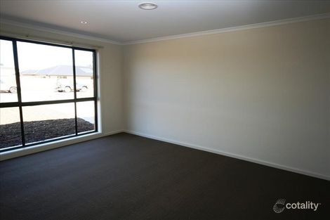Property photo of 3 Gage Place Macgregor ACT 2615