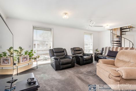 Property photo of 19 Highland Avenue Hampton Park VIC 3976