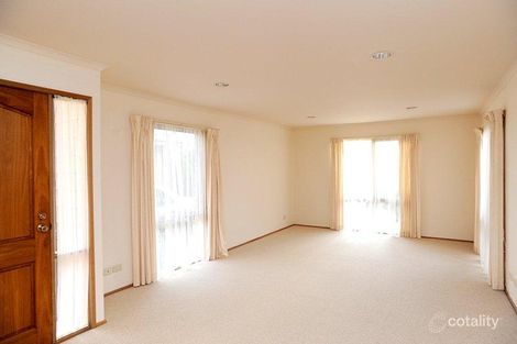 Property photo of 2/30 Lawrence Road Point Lonsdale VIC 3225