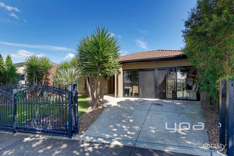 Property photo of 21 Lockwood Drive Roxburgh Park VIC 3064