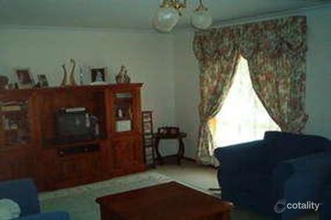Property photo of 5 Honeyman Place Raglan NSW 2795