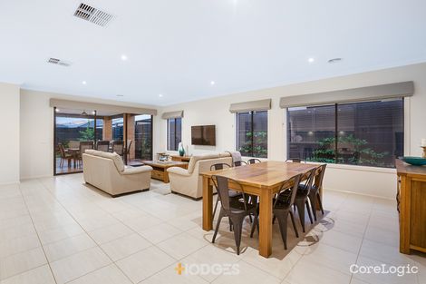 Property photo of 3 Deoro Parade Clyde North VIC 3978