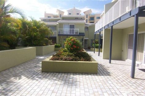 8/30 Memorial Ave, Maroochydore, QLD 4558