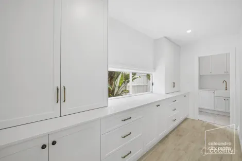 Property photo of 8 Ilaroo Crescent Warana QLD 4575