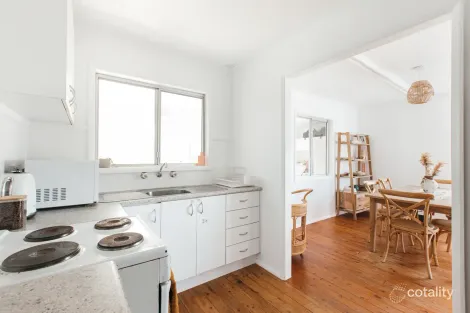 Property photo of 320 The Round Drive Avoca Beach NSW 2251