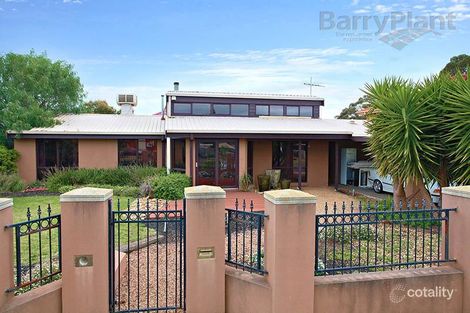 32 Black Dog Dr, Brookfield, VIC 3338