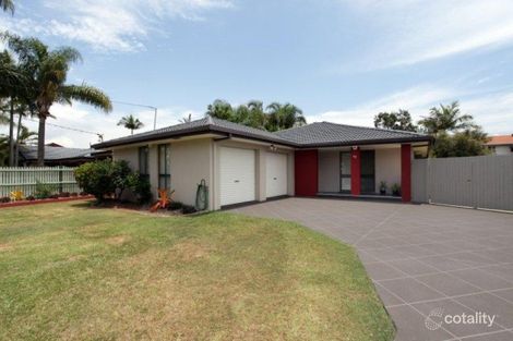 12 Matthew St, Scarborough, QLD 4020