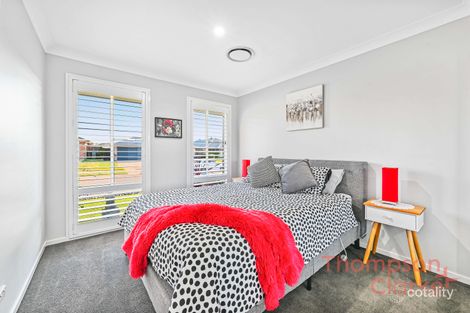 Property photo of 20 Midfield Close Rutherford NSW 2320