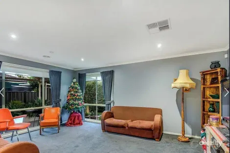Property photo of 3 Pankhurst Promenade Point Cook VIC 3030