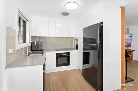 Property photo of 7 Nehme Avenue Albion Park Rail NSW 2527