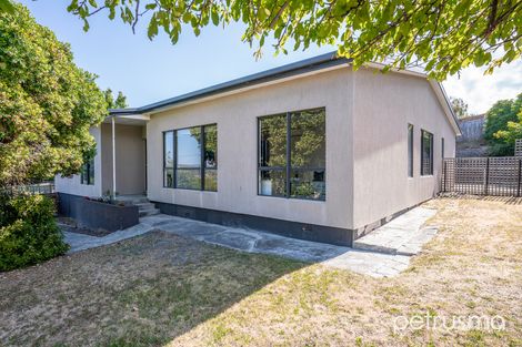 Property photo of 165 Roslyn Avenue Blackmans Bay TAS 7052