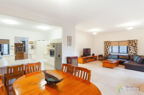 Property photo of 15 Wivenhoe Circuit Forest Lake QLD 4078