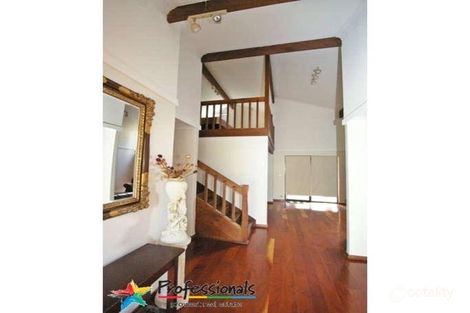 Property photo of 11 Mercer Road Riverton WA 6148