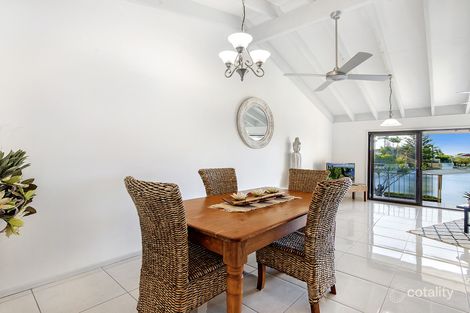 Property photo of 3/53-57 Hooker Boulevard Broadbeach Waters QLD 4218
