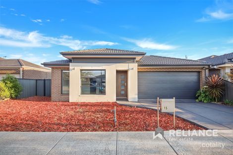 Property photo of 15 Sunningdale Drive Hillside VIC 3037