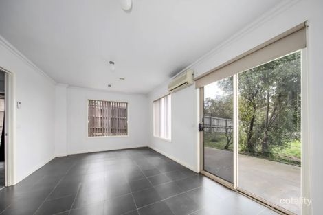 Property photo of 24 Keswick Rise Sunbury VIC 3429