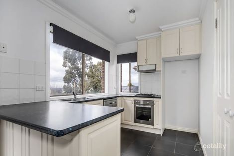 Property photo of 24 Keswick Rise Sunbury VIC 3429