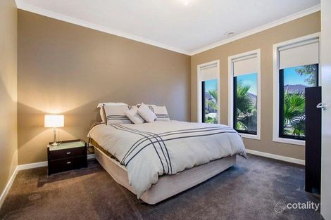 Property photo of 16 Derwent Close Caroline Springs VIC 3023